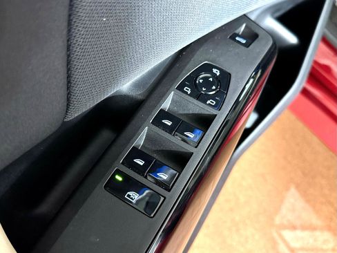 Used 2025 BMW X3 M50 w/ Premium Package image 18