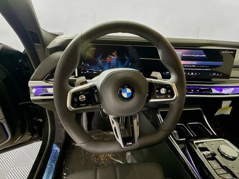 Used 2026 BMW 740i xDrive image 11