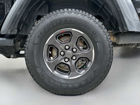 Used 2020 Jeep Gladiator Rubicon AWD/4WD image 28