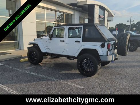 Used 2014 Jeep Wrangler Unlimited Sport w/ Max Tow Package AWD/4WD image 5