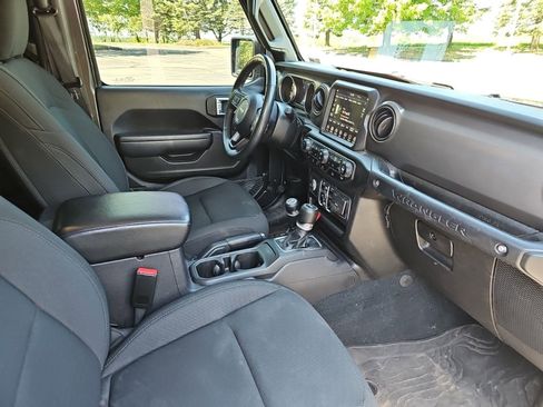 Used 2022 Jeep Wrangler Unlimited Sport AWD/4WD image 11