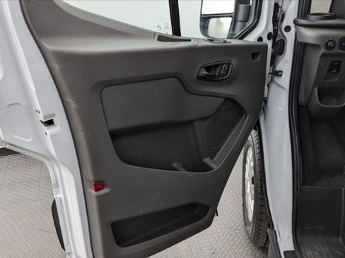 Used 2023 Ford Transit 350 XLT image 12