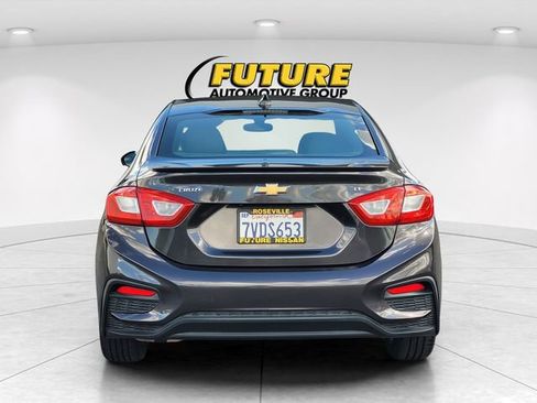 Used 2016 Chevrolet Cruze LT w/ Sun And Sound Package image 8