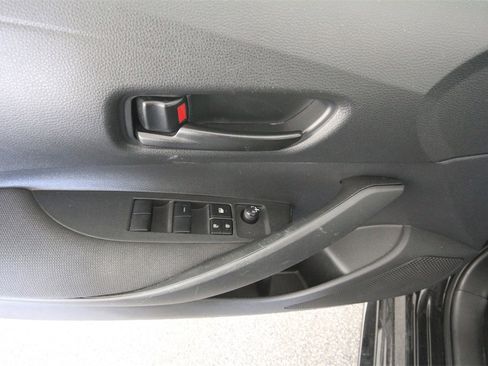 Used 2023 Toyota Corolla LE image 18