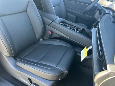 New 2025 Nissan Murano SV image 11