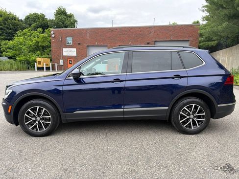 Used 2021 Volkswagen Tiguan SE AWD/4WD image 3