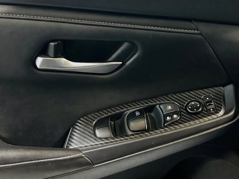 Used 2023 Nissan Sentra SV FWD image 13