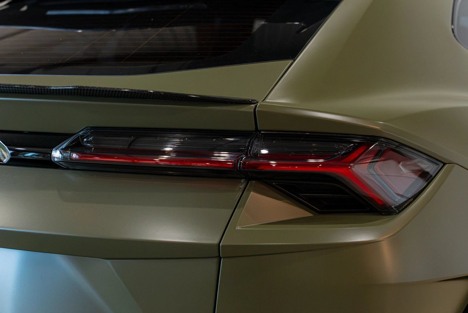 Used 2023 Lamborghini Urus Performante AWD/4WD image 21