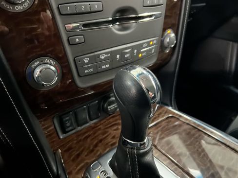Used 2017 Nissan Armada SV AWD/4WD image 16