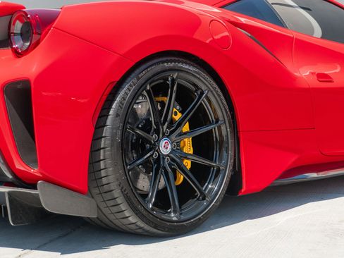 Used 2019 Ferrari 488 Pista Coupe RWD image 45