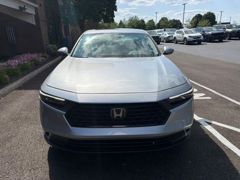 Used 2023 Honda Accord EX image 4