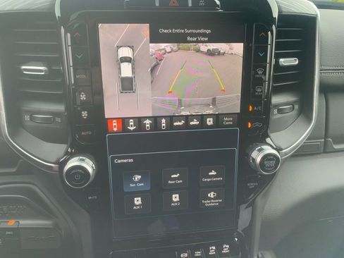 Used 2024 RAM 2500 Laramie w/ Sport Appearance Package image 26