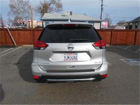 Used 2018 Nissan Rogue SL image 5