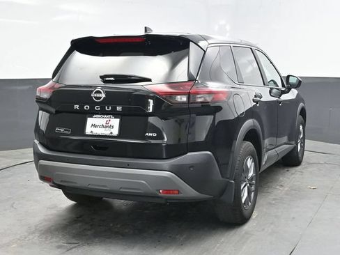 Used 2023 Nissan Rogue S AWD/4WD image 6