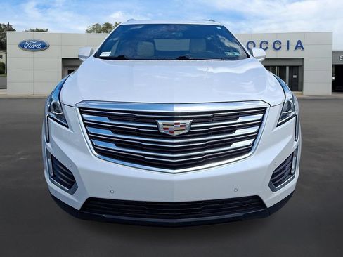 Used 2019 Cadillac XT5 Luxury AWD/4WD image 2