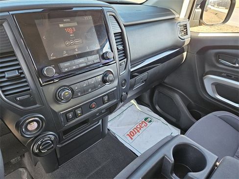 Used 2023 Nissan Titan SV image 20