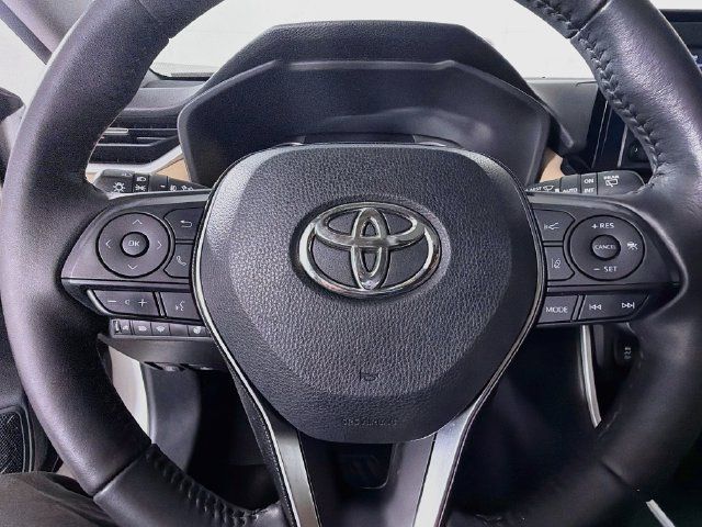 Used 2019 Toyota RAV4 XLE Premium w/ Cold Weather Package FWD image 13