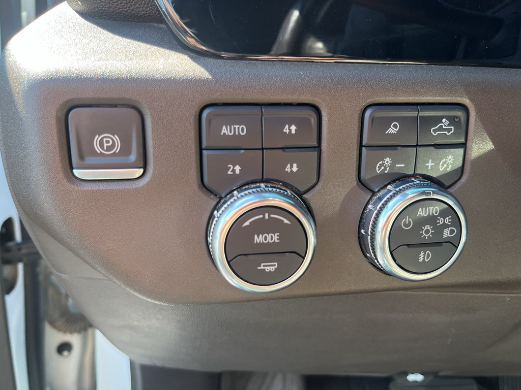 Used 2022 GMC Sierra 1500 SLT w/ SLT Premium Plus Package AWD/4WD image 13