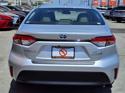 Certified 2024 Toyota Corolla LE FWD image 5
