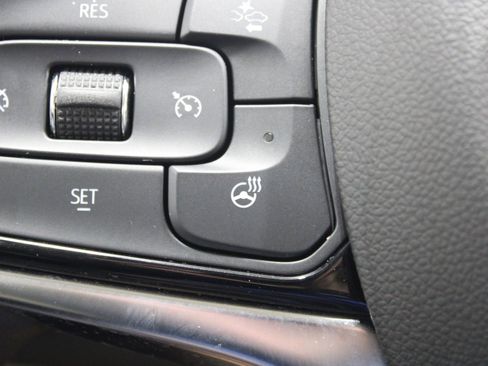 Used 2023 Buick Enclave Premium AWD/4WD image 42