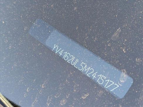 Used 2021 Volvo XC40 T5 Inscription w/ Advanced Package image 25