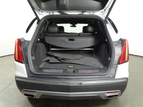 Used 2022 Cadillac XT5 Premium Luxury image 14