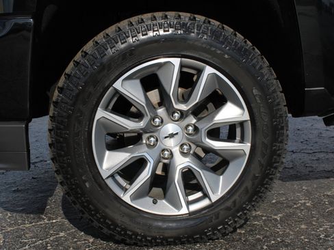 Used 2018 Chevrolet Silverado 1500 LTZ Z71 w/ LTZ Plus Package image 45