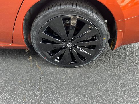 Used 2019 Nissan Altima 2.5 Platinum AWD/4WD image 28