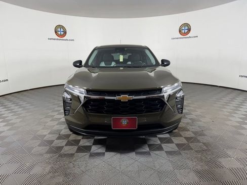 Used 2024 Chevrolet Trax LS FWD image 16