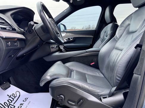 Used 2022 Volvo XC90 T6 Inscription w/ Lounge Package image 19