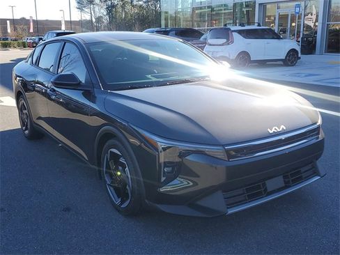 New 2025 Kia K4 EX image 3