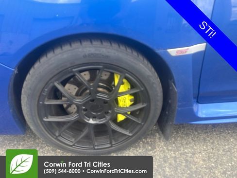 Used 2018 Subaru WRX STI AWD/4WD image 5