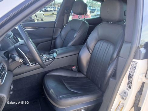 Used 2022 Maserati Levante GT image 12
