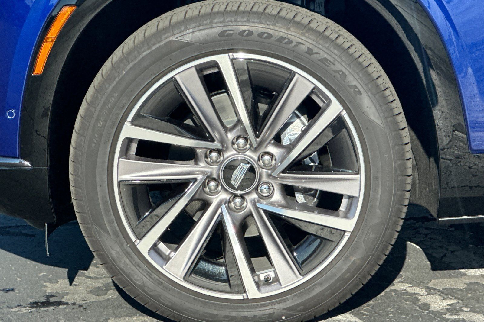 Certified 2026 Cadillac Vistiq Sport AWD/4WD image 42