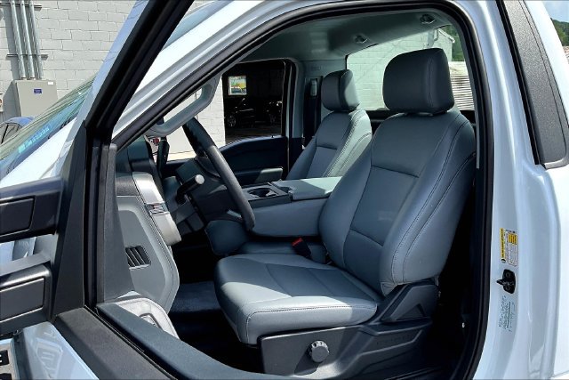 New 2025 Ford F250 XL RWD image 9