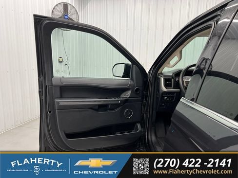 Used 2022 Ford Expedition XLT AWD/4WD image 8