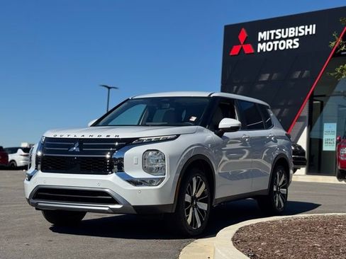 New 2025 Mitsubishi Outlander AWD image 7