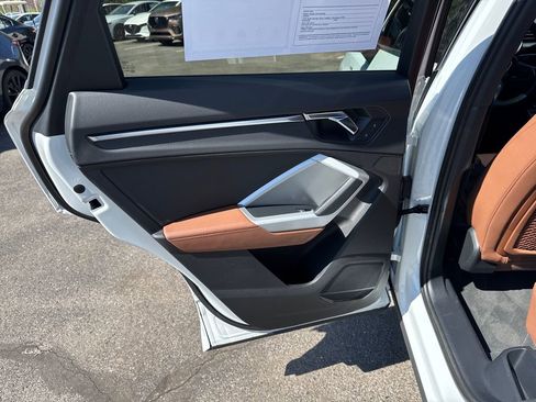 Used 2021 Audi Q3 2.0T Premium Plus w/ Premium Plus Package image 44