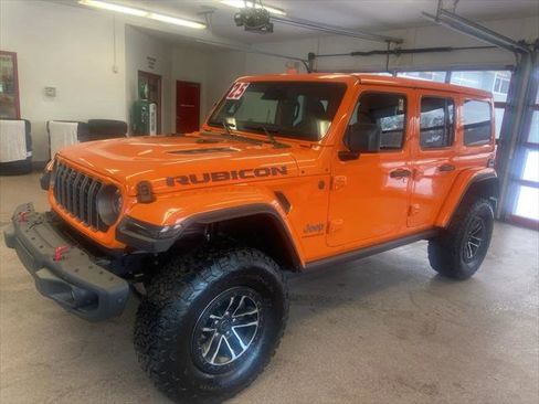 Certified 2025 Jeep Wrangler Unlimited Rubicon image 3