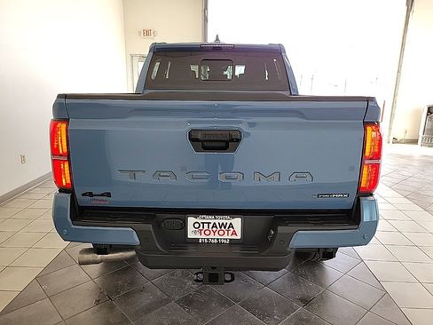 New 2026 Toyota Tacoma TRD Off-Road w/ TRD Off Road Upgrade Package AWD/4WD image 6