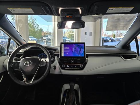 Certified 2025 Toyota Corolla FX image 24