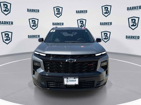 Used 2024 Chevrolet Traverse RS w/ LPO, Floor Liner Package AWD/4WD image 4