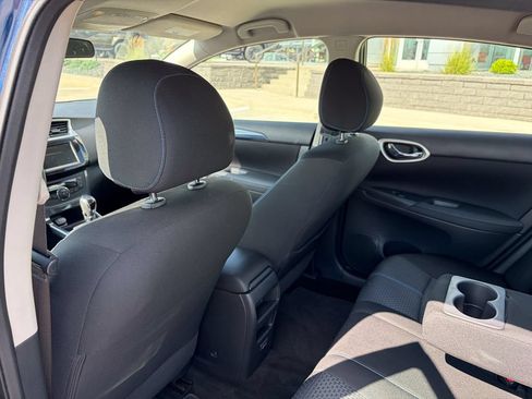 Used 2019 Nissan Sentra SR FWD image 14