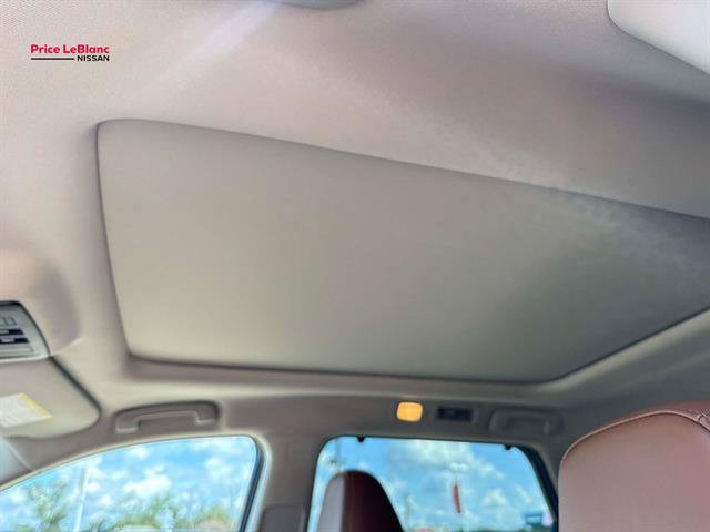 Certified 2025 Nissan Pathfinder Platinum w/ Cargo Package FWD image 20