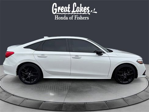 Used 2023 Honda Civic Sport image 6