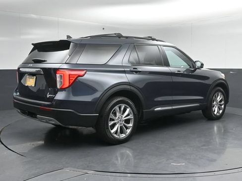 Certified 2024 Ford Explorer XLT w/ Equipment Group 202A AWD/4WD image 7