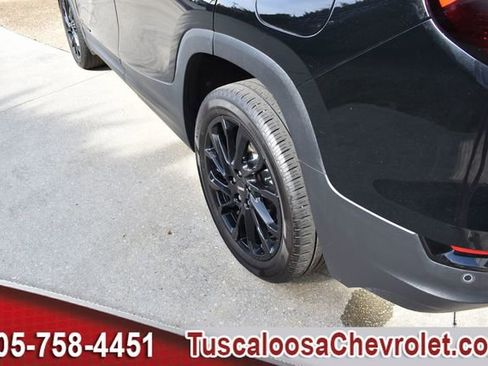 Used 2024 GMC Terrain SLE w/ Driver Convenience Package image 14