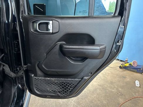 Used 2021 Jeep Wrangler Unlimited Sport AWD/4WD image 45