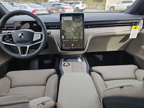 New 2026 Volvo EX90 Ultra image 21