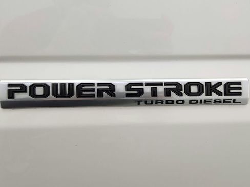 Used 2018 Ford F150 Platinum w/ Equipment Group 701A Luxury image 47